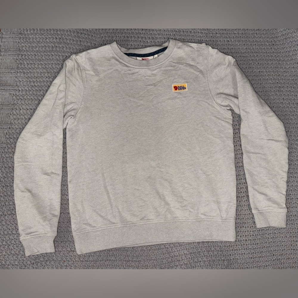 Fjallraven Light Heather Gray Crewneck Sweater with Logo Patch
